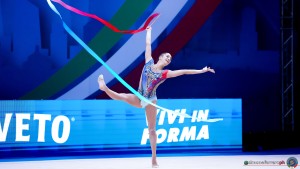 ita 40438 raffaeli sofia sfe04372 simone ferraro ph